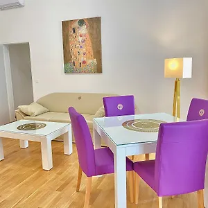 Steiner Residences Nestroyplatz Viena
