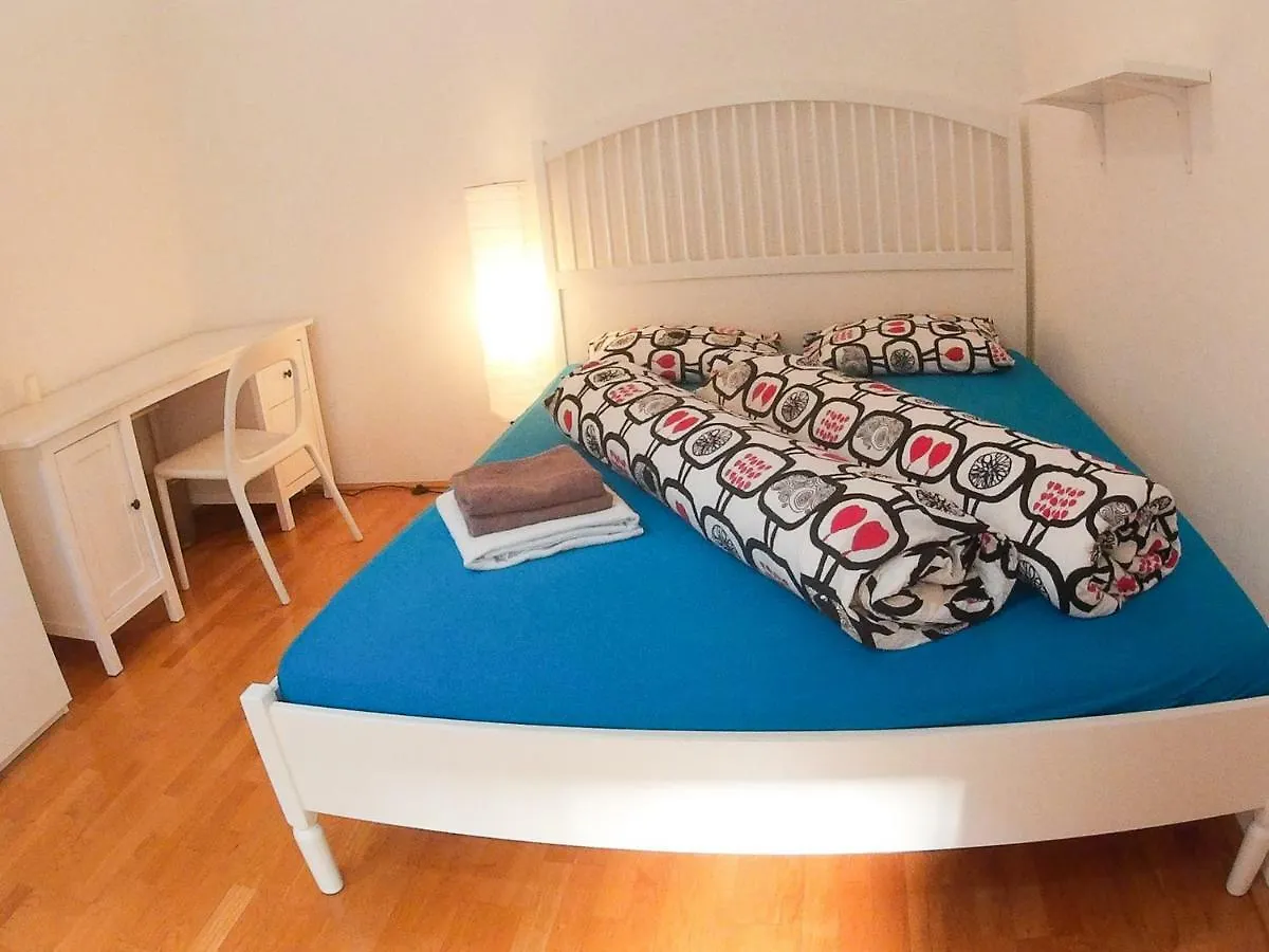 Leo'S Roof Top Apartment Near Town Hall Viena Hotel